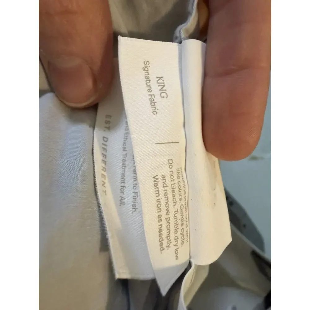Boll & Branch King Flat Sheet Signature Fabric 100% Organic Cotton Light Gray